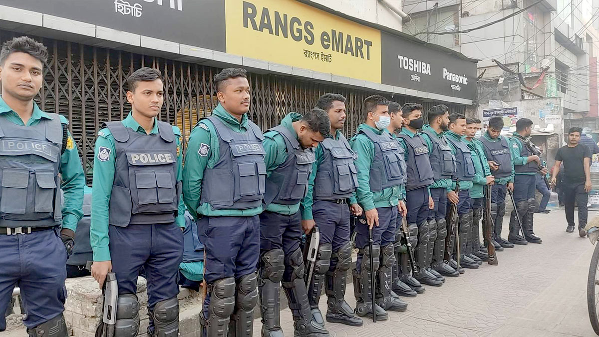 বিএনপির গণঅবস্থান : বিশৃঙ্খলা এড়াতে বাড়তি পুলিশ মোতায়েন