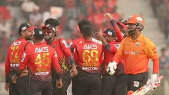 শেষ ওভারের রোমাঞ্চে কুমিল্লার জয়