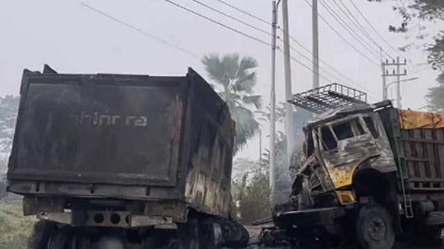 সিলেটে দুই ট্রাকের সংঘর্ষ থেকে অগ্নিকাণ্ড, চালকের সহকারীর মৃত্যু