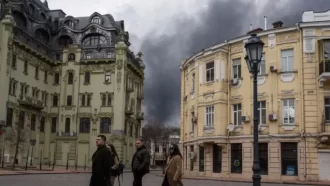 ইউক্রেনজুড়ে রাশিয়ার ফের মুহুর্মুহু হামলা