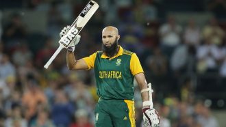 সব ধরনের ক্রিকেটকে বিদায় বললেন আমলা