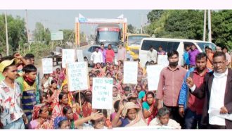 চা শ্রমিকরা ফের আন্দোলনে, সিলেট-ঢাকা মহাসড়ক অবরোধ