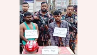 মাধবপুরে গাঁজা পাচারকালে আটক ২