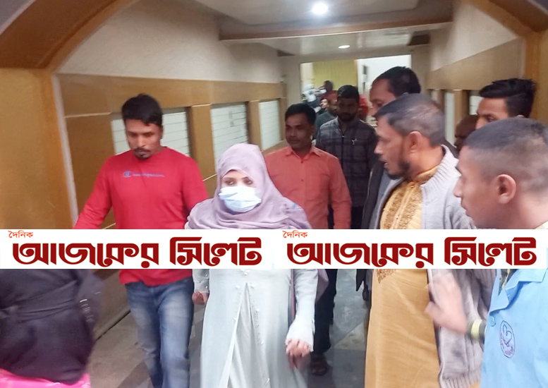 সিলেটে এক স্ত্রীর দুই স্বামী! রাস্তায় টানাটানি