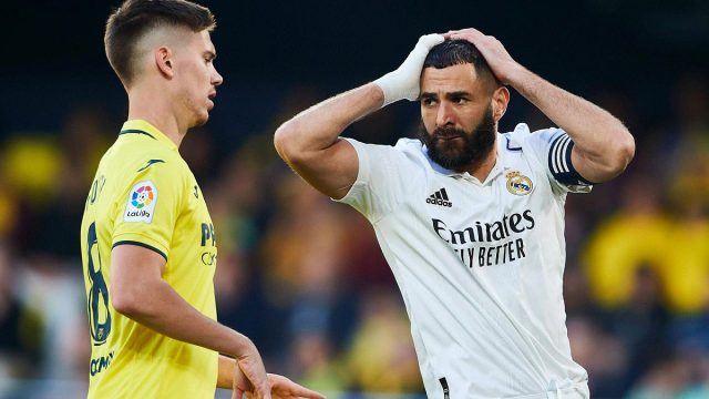 ভিয়ারিয়ালের কাছে হেরে বার্সাকে সুযোগ করে দিলো রিয়াল