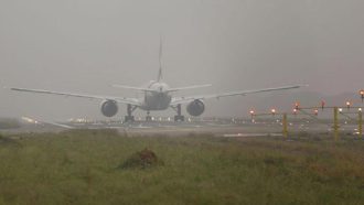 কুয়াশায় আকাশপথের শিডিউল লন্ডভন্ড