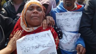 ‘স্ত্রীর পরকীয়ায় বাধা দেওয়ায় আমার ছেলেকে হত্যা করেছে’