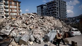 তুরস্কে ধ্বংসস্তূপ এলাকায় লুটপাট, গ্রেপ্তার ৪৮