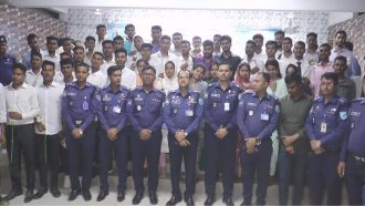 মাদারীপুরে ১২০ টাকায় পুলিশের চাকরি পেলেন ৪৫ জন