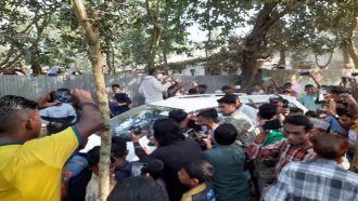 সিলেটে হিরো আলমের গাড়ির নামে মামলা