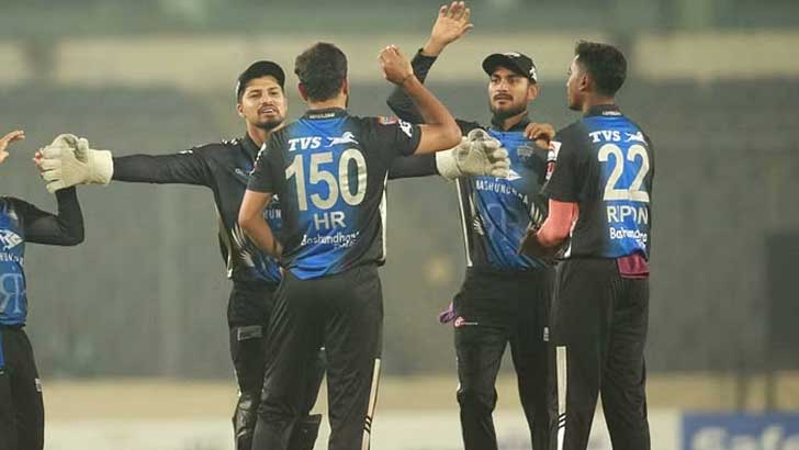 বরিশালকে বিদায় করে ‘সেমিফাইনালে’ রংপুর