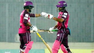 বিপিএলে প্রথম শিরোপার লড়াইয়ে টস হেরে ব্যাটিংয়ে সিলেট