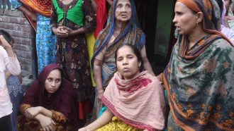 বন্ধুকে শ্বাসরোধে হত্যার পর কাটল গলা ও পুরুষাঙ্গ