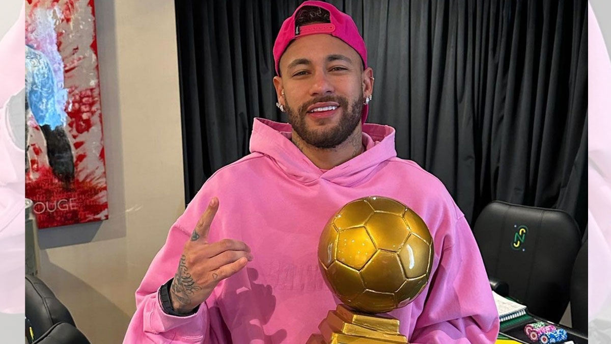 নেইমারের হাতে ৬ষ্ঠ ‘সাম্বা ডি অর’