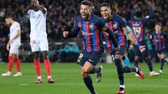 সুযোগ কাজে লাগালো বার্সা, রিয়ালকে পেছনে ফেলল বড় ব্যবধানে