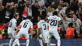 অ্যানফিল্ডে লিভারপুলকে গোলবন্যায় ভাসাল রিয়াল