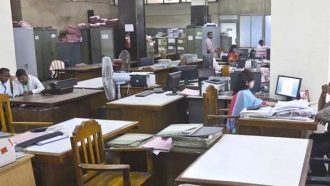 নতুন সময়সূচি শুরু হলো অফিস-ব্যাংক-প্রাথমিক বিদ্যালয়ে