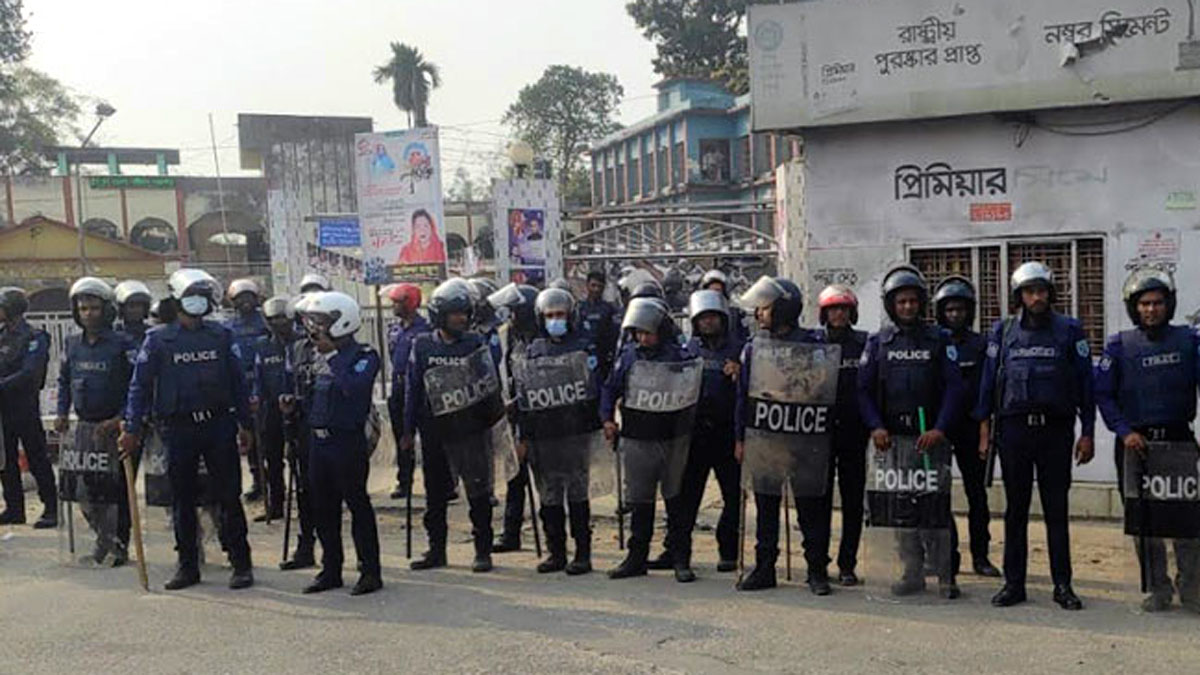 পঞ্চগড়ে সংঘর্ষ : ১৩ মামলায় গ্রেপ্তার ১৬৫, আসামি ১০ হাজারের বেশি