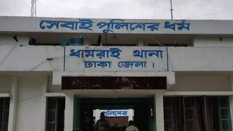 কিশোরীকে নিয়ে থানায় অপহরণকারীর মা, আটকে রেখে ধর্ষণের অভিযোগ