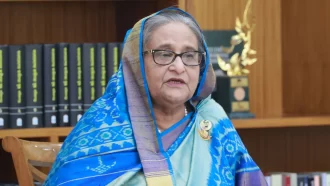 দল মনোনীত প্রার্থীকে একজন করে ডামি প্রার্থী রাখার নির্দেশ শেখ হাসিনার