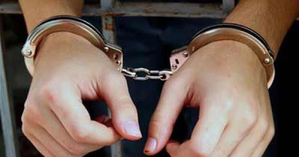 শিক্ষককে হত্যার পর বালু চাপা, প্রেমিকাসহ তিনজন আটক