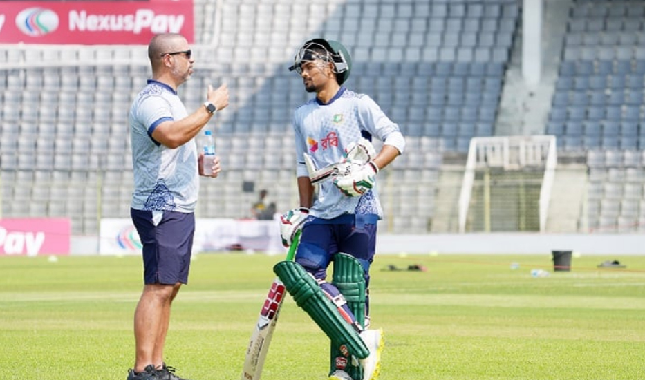 সিলেটে টি-টোয়েন্টি : টস জিতে শ্রীলঙ্কাকে ব্যাটিং দিলো বাংলাদেশ