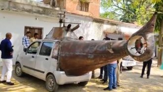 স্বপ্ন পূরণে গাড়িকেই ‘হেলিকপ্টার’ বানিয়ে নিলেন দুই ভাই