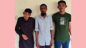 কাজির বাজার থেকে আটক তিন জুয়াড়ি
