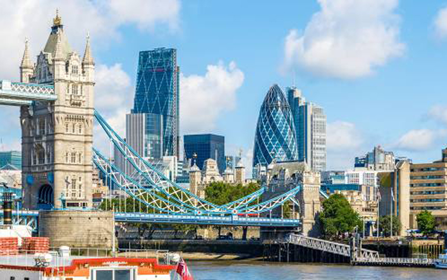 লন্ডনে বৈধ প্রবাসীরাও পড়তে যাচ্ছেন বিপাকে !