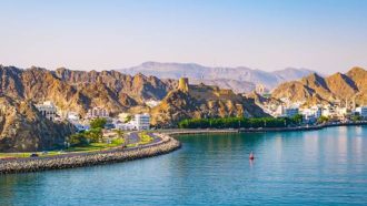 বাংলাদেশিদের জন্য ১০ ধরনের ভিসার ওপর নিষেধাজ্ঞা প্রত্যাহার করেছে ওমান