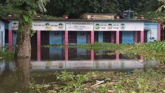 বড়লেখায় বন্যায় ৭১টি শিক্ষাপ্রতিষ্ঠানে পাঠদান ব্যাহত 