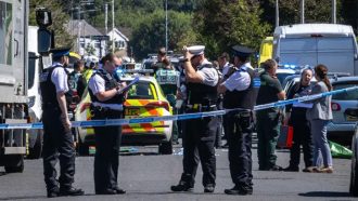 যুক্তরাজ্যে নাচের ওয়ার্কশপে ছুরিকাঘাতে ২ শিশুর মৃত্যু, আহত ৯