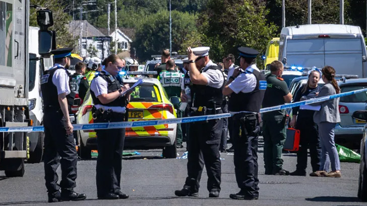 যুক্তরাজ্যে নাচের ওয়ার্কশপে ছুরিকাঘাতে ২ শিশুর মৃত্যু, আহত ৯