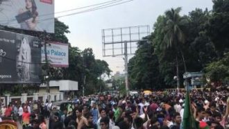 চৌহাট্টা আবারও উত্তাল, এবার যে ইস্যুতে শিক্ষার্থীদের সড়ক অবরোধ