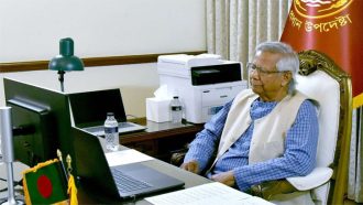 আগামী নির্বাচনের সময় নিয়ে কূটনীতিকদের যা জানালেন ড. ইউনূস