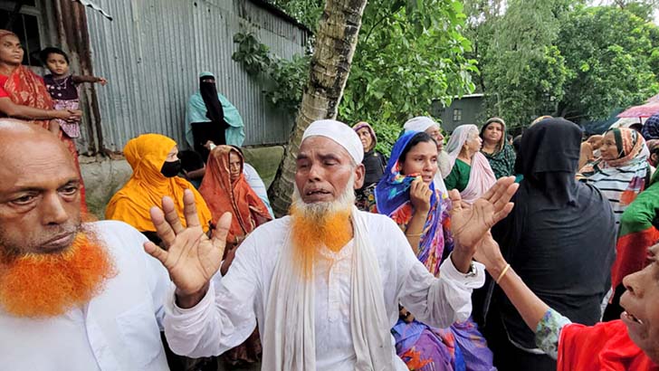 দুবাইয়ে নিহত ৫ রেমিট্যান্স যোদ্ধার দাফন, নবাবগঞ্জ-দোহারে শোকের মাতম