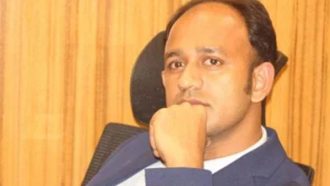 হাসিনার পতনের পর প্রথমবার মুখ খুললেন ব্যরিস্টার সুমন, যা বললেন