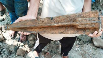 কুলাউড়ায় মাটির নিচে মিলেলো ব্রিটিশ আমলের সীমানা পিলার