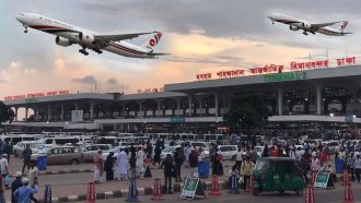 শাহজালালে যাত্রীর সঙ্গে অসদাচরণ, ৩ কর্মকর্তা বরখাস্ত