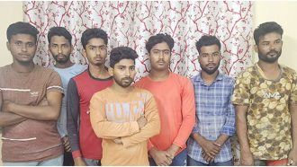 ভুয়া পাসপোর্টে দুবাই যাওয়ার চেষ্টা, ভারতে ৮ বাংলাদেশি গ্রেপ্তার