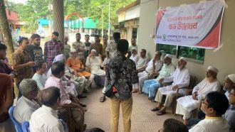 বিয়ানীবাজারে গোলাবশাহ যুব সংঘের উদ্যোগে গ্রামীণ রাস্তা সংস্কারের কাজ শুরু