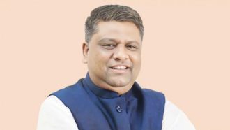 আড়াই শতাধিক মামলার আসামি আনোয়ারুজ্জামান!