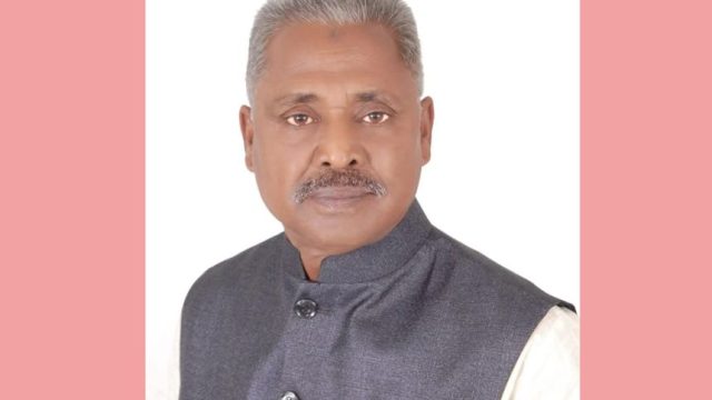 সুনামগঞ্জে আওয়ামী লীগ নেতা পুলিশের খাঁচায়