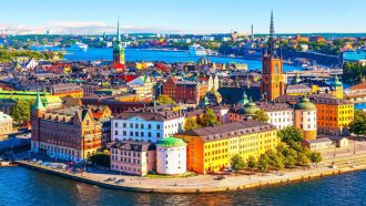 সুইডেনে আশ্রয়প্রার্থীদের জন্য নতুন নির্দেশনা জারি