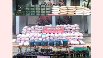 সীমান্তে আজও চোরাই পণ্য জব্দ করলো বিজিবি