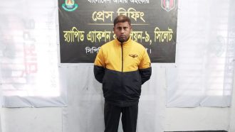 বিদেশি আগ্নেয়াস্ত্রসহ র‍‍্যাবের জালে দেলোয়ার