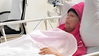 চলছে থেরাপি, চিকেন স্যুপ আর ডাল খাচ্ছেন খালেদা জিয়া