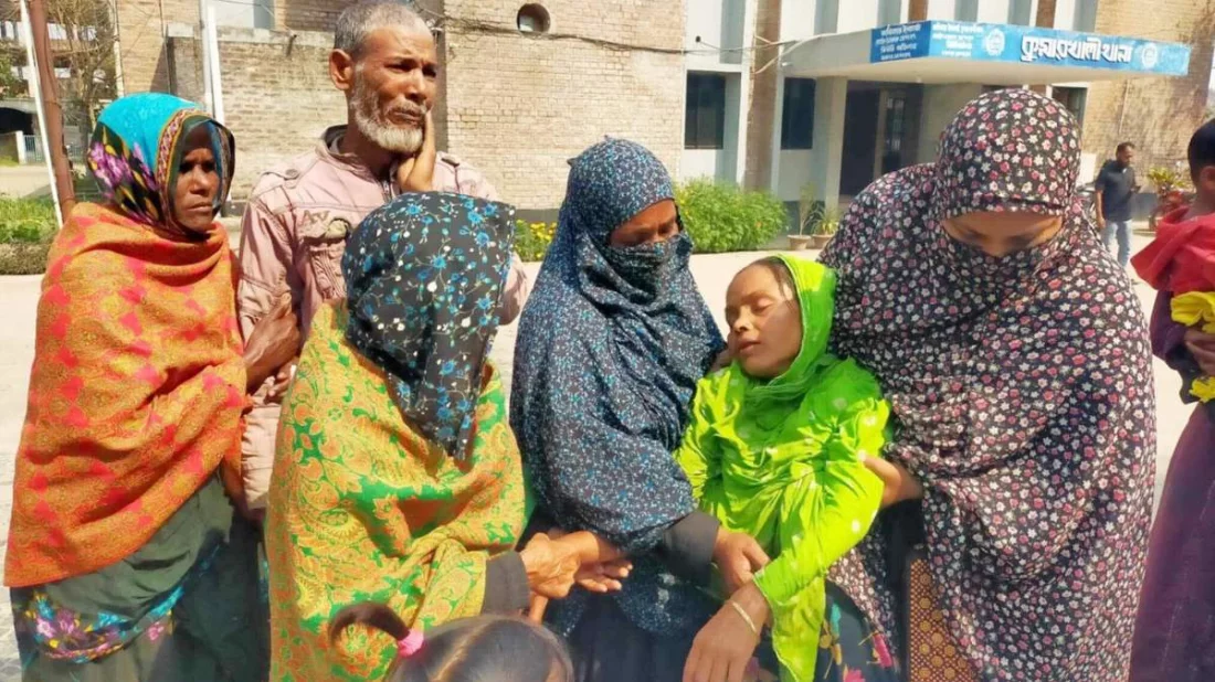 পরকীয়ায় বাধা দেওয়ায় গৃহবধূকে পিটিয়ে হত্যা, স্বামী পলাতক