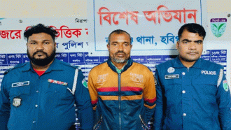 দলবেঁধে তরুণীর সর্বনাশ : মূল হোতা গ্রেফতার