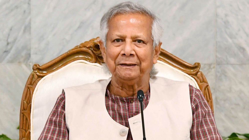 দেশি-বিদেশি গণমাধ্যমকর্মীদের নিয়ে আয়নাঘর পরিদর্শনে প্রধান উপদেষ্টা